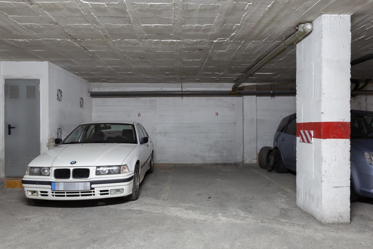 Luminoso Apartamento De Dos Habitaciones Con Terraza Y Parking En El Centro Malaga Luaran gambar